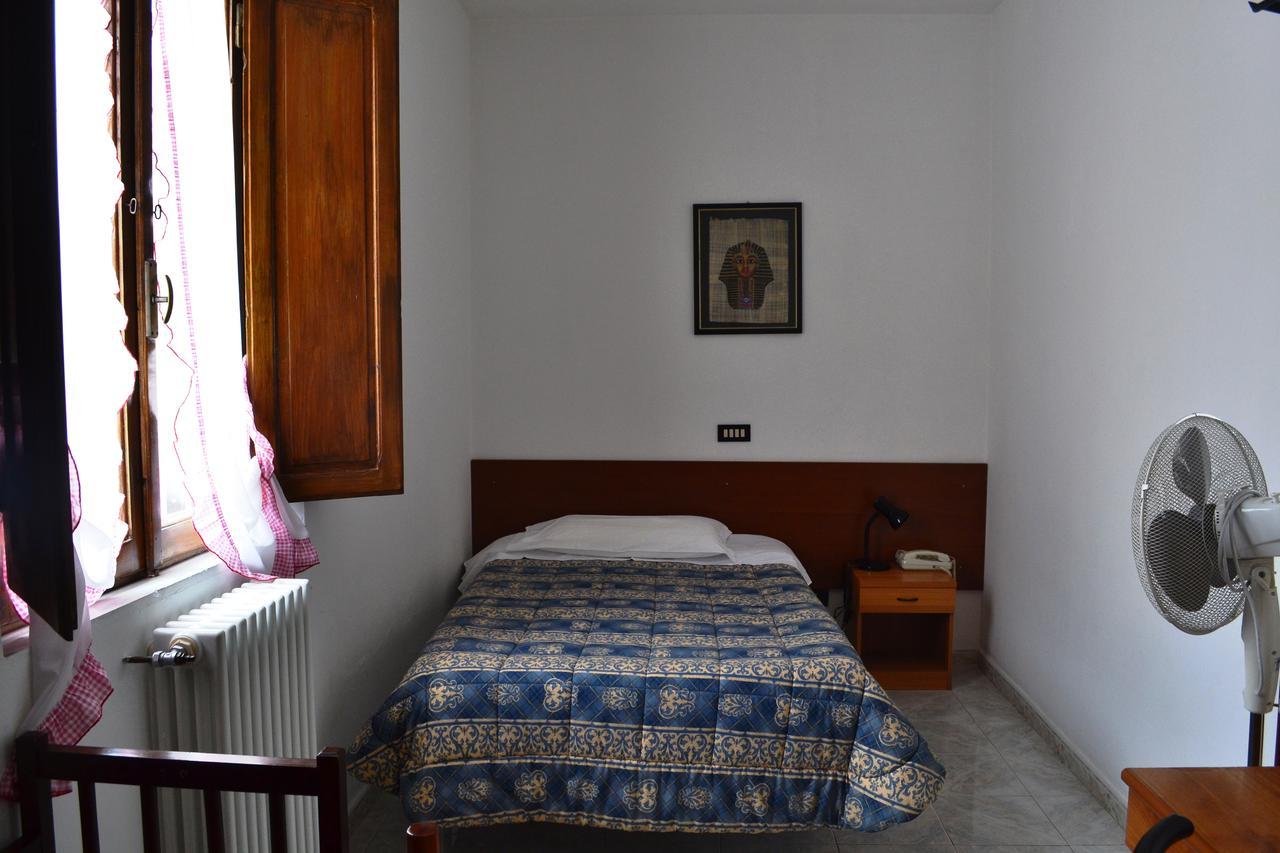 Albergo Imperiale Livorno Exterior foto